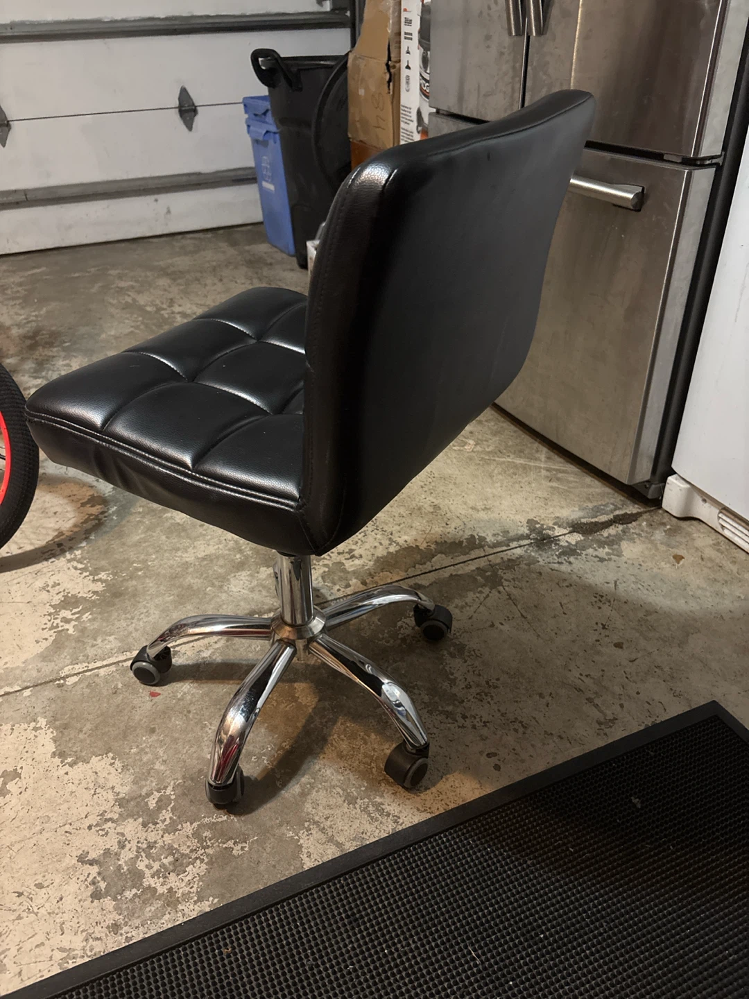 Black Swivel Office Chair - photo 5