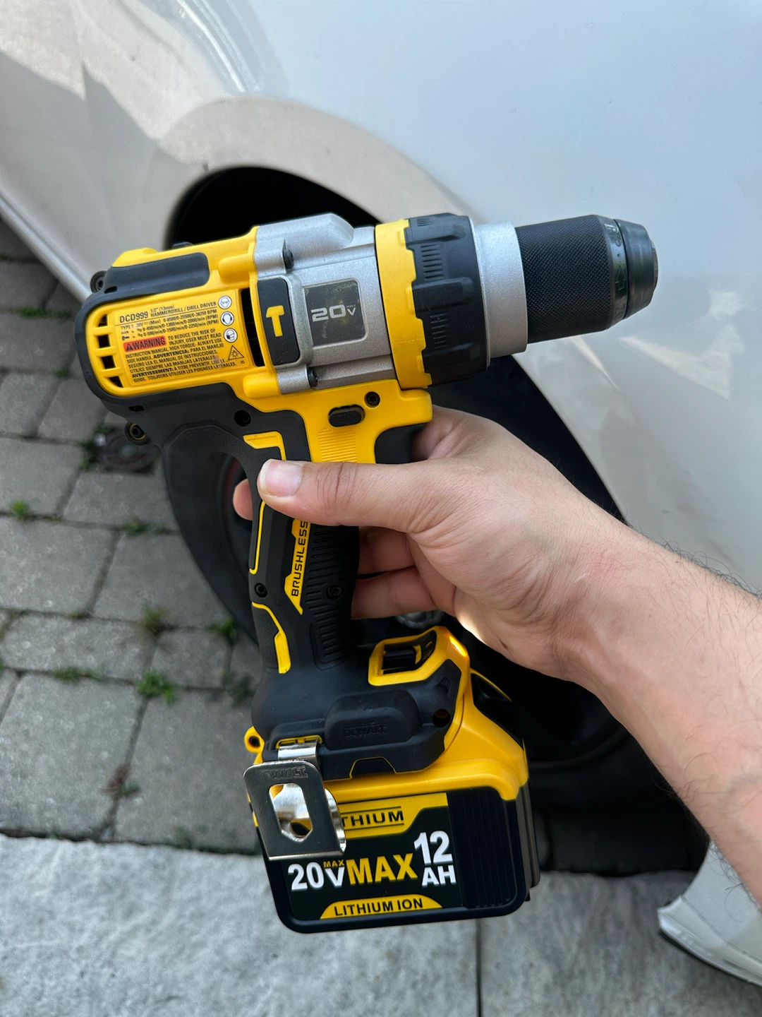 DEWALT 20V MAX Hammer Drill DCD999 - photo 2