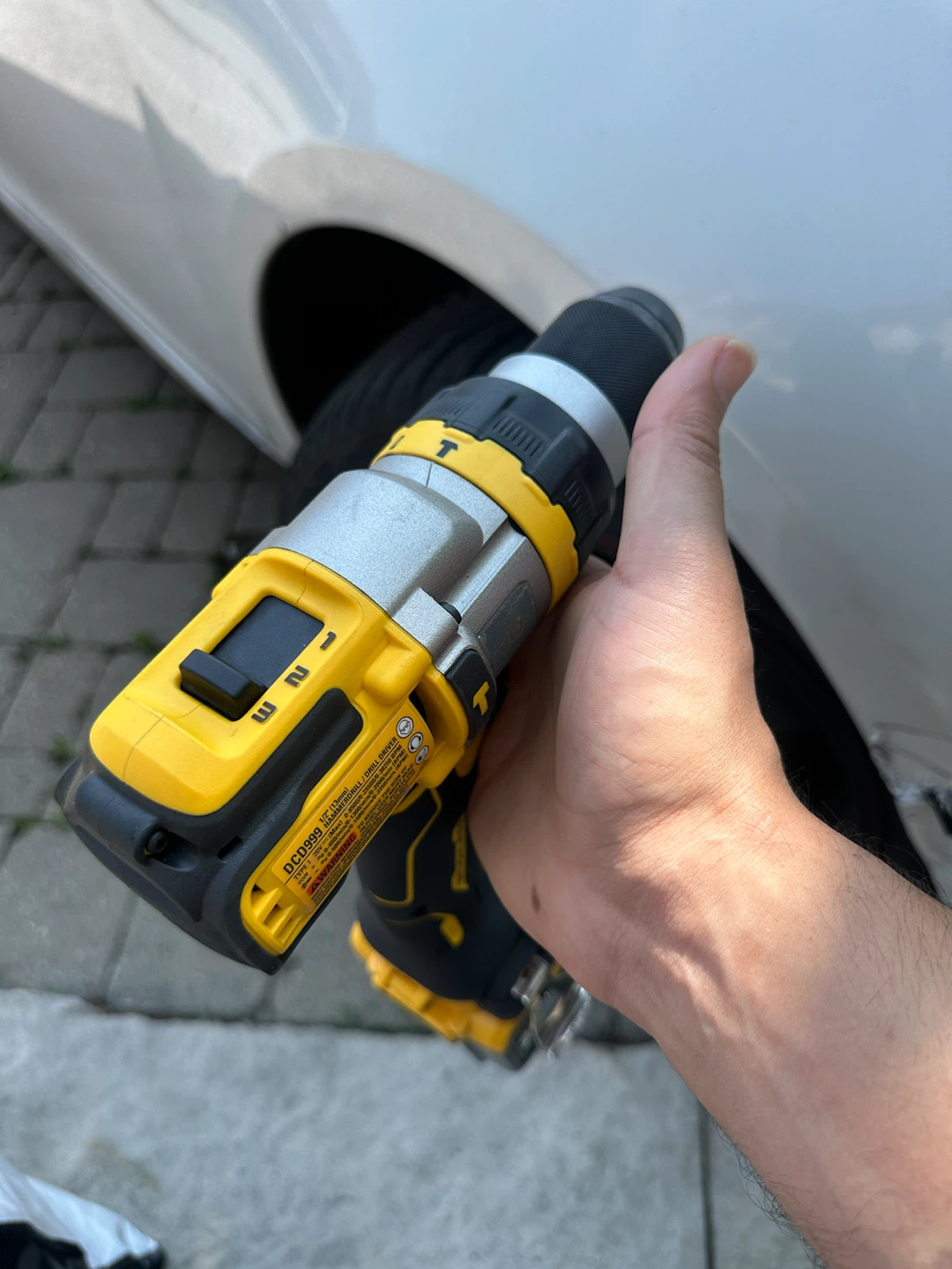 DEWALT 20V MAX Hammer Drill DCD999 - photo 5