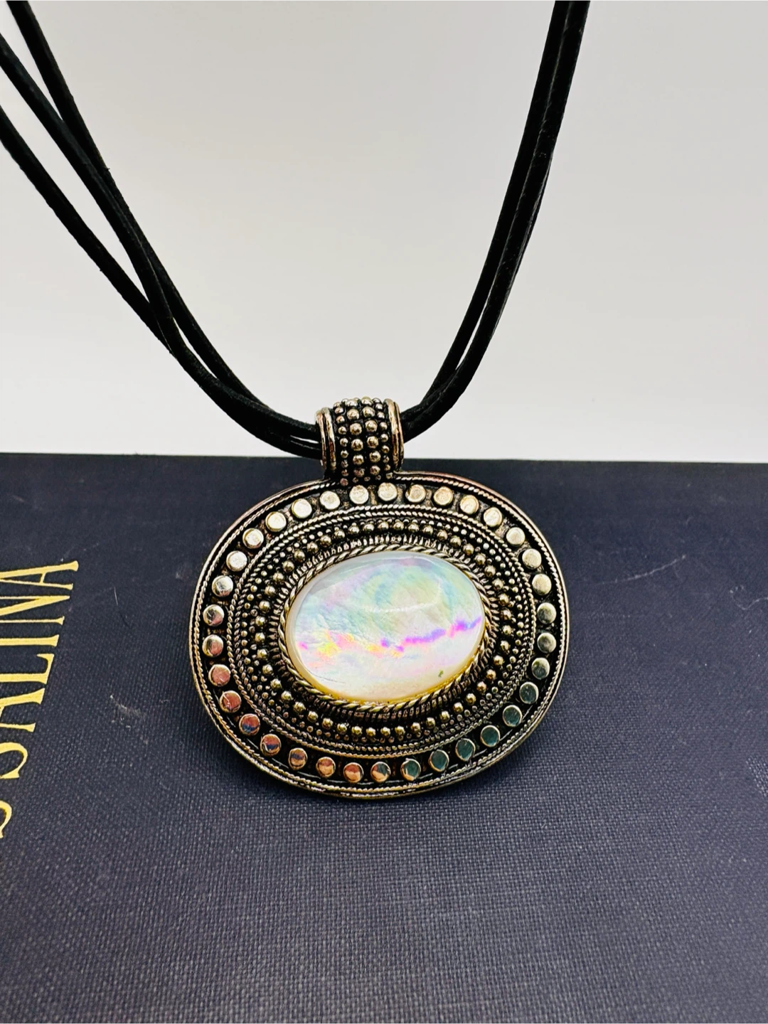 Silver Tone Oval Pendant Necklace with Faux Pearl