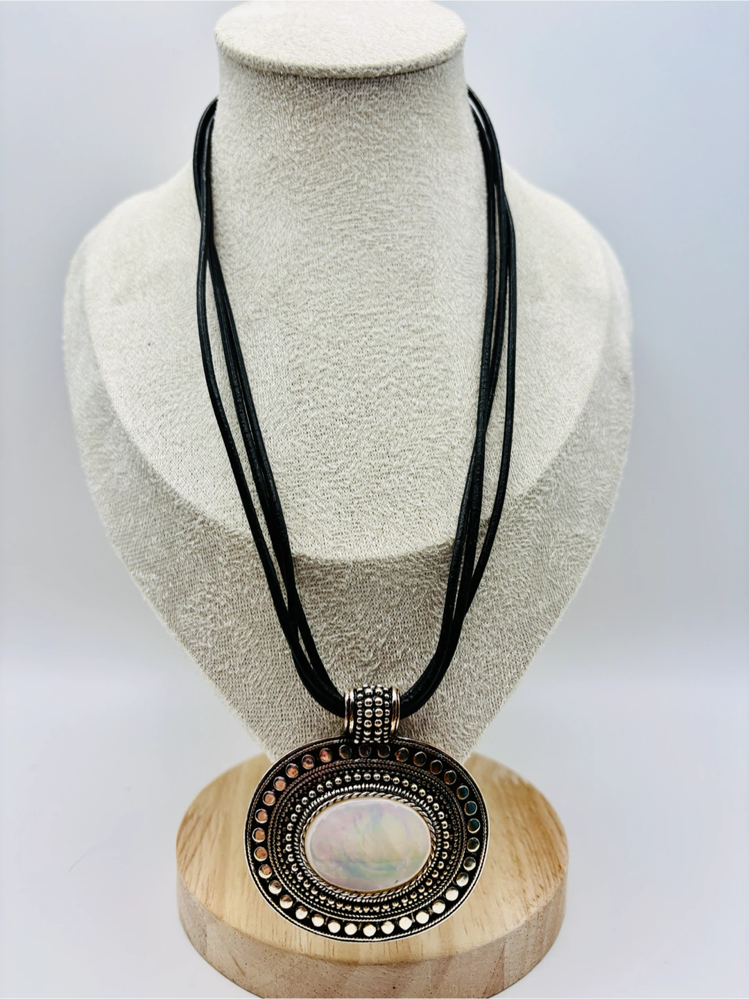 Silver Tone Oval Pendant Necklace with Faux Pearl - photo 2