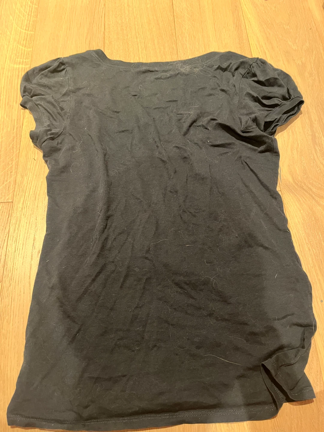 Juicy Couture "Luxe for Life" V-Neck T-Shirt - photo 4