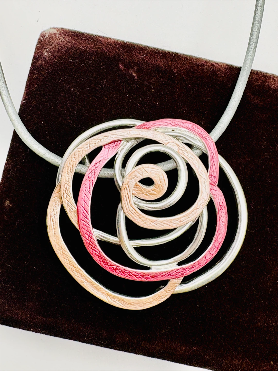 Vintage Rose Pendant Necklace - photo 4