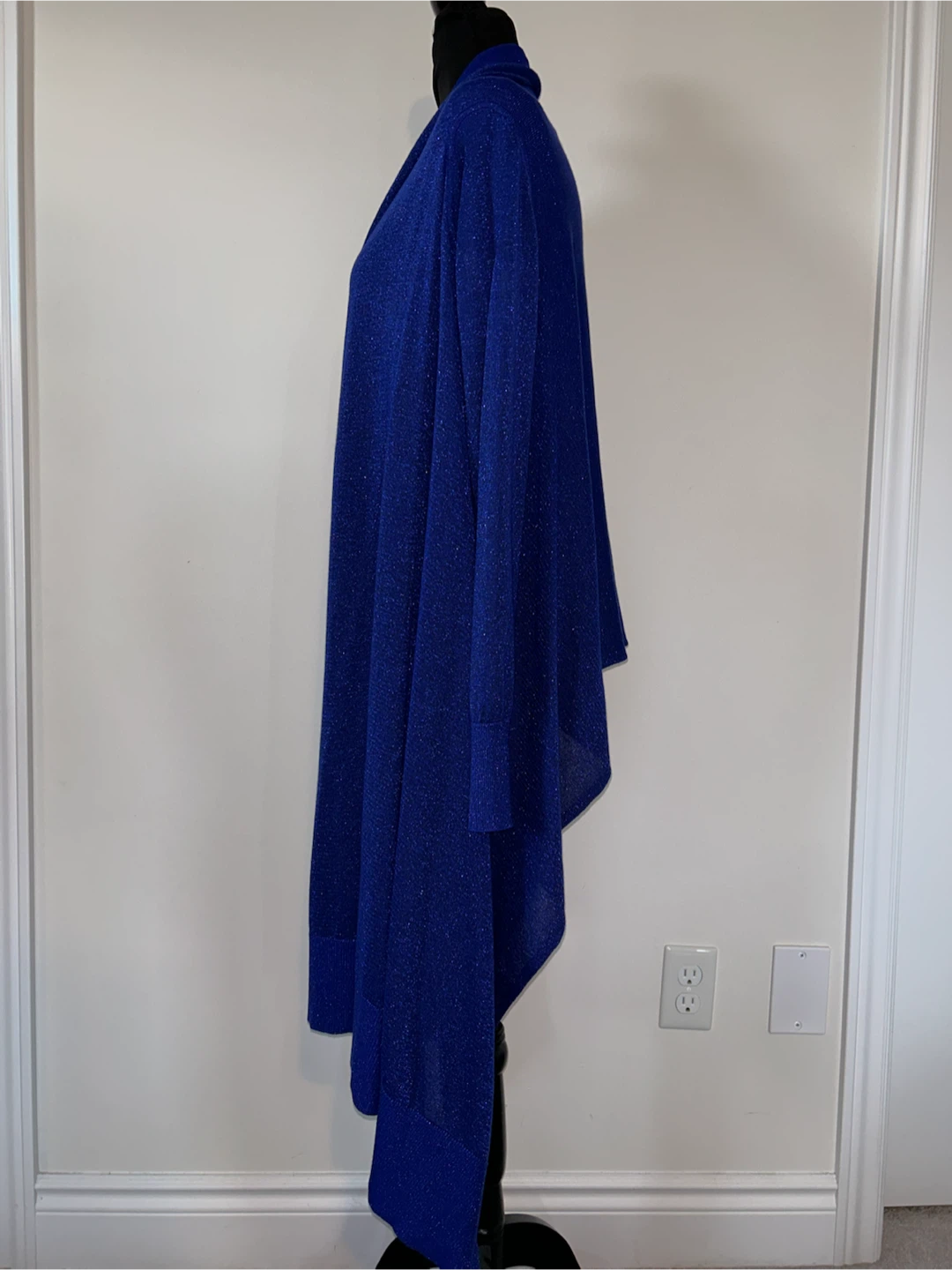 M - DKNY NEW! Sparkly Blue Cardigan - photo 2