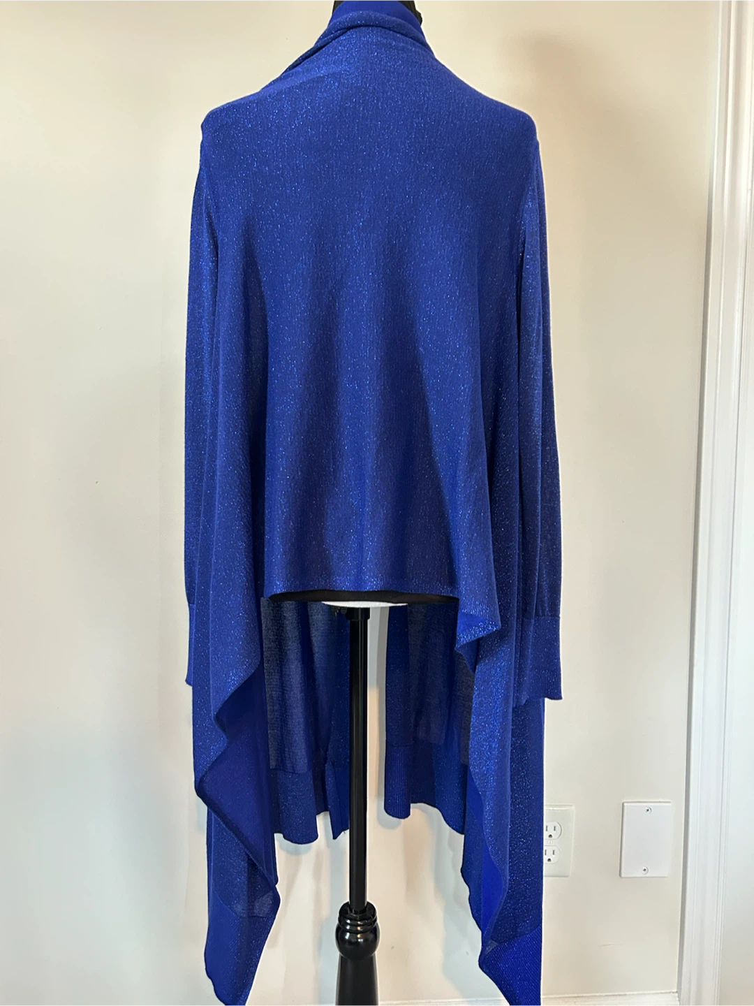 M - DKNY NEW! Sparkly Blue Cardigan - photo 3