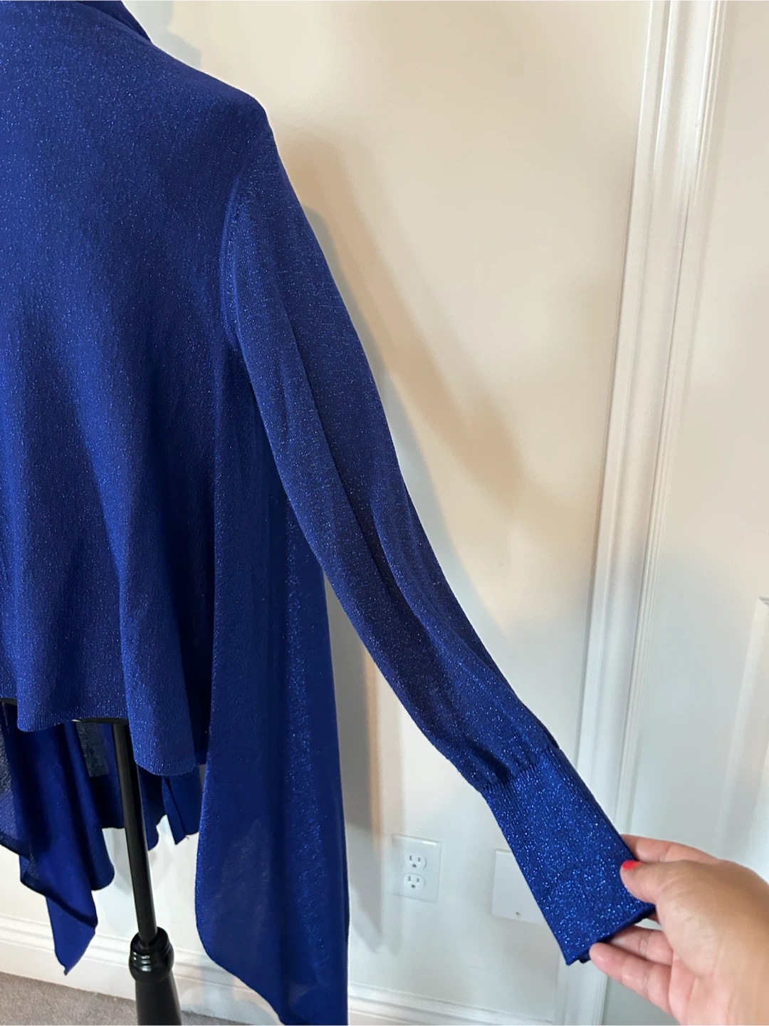 M - DKNY NEW! Sparkly Blue Cardigan - photo 5