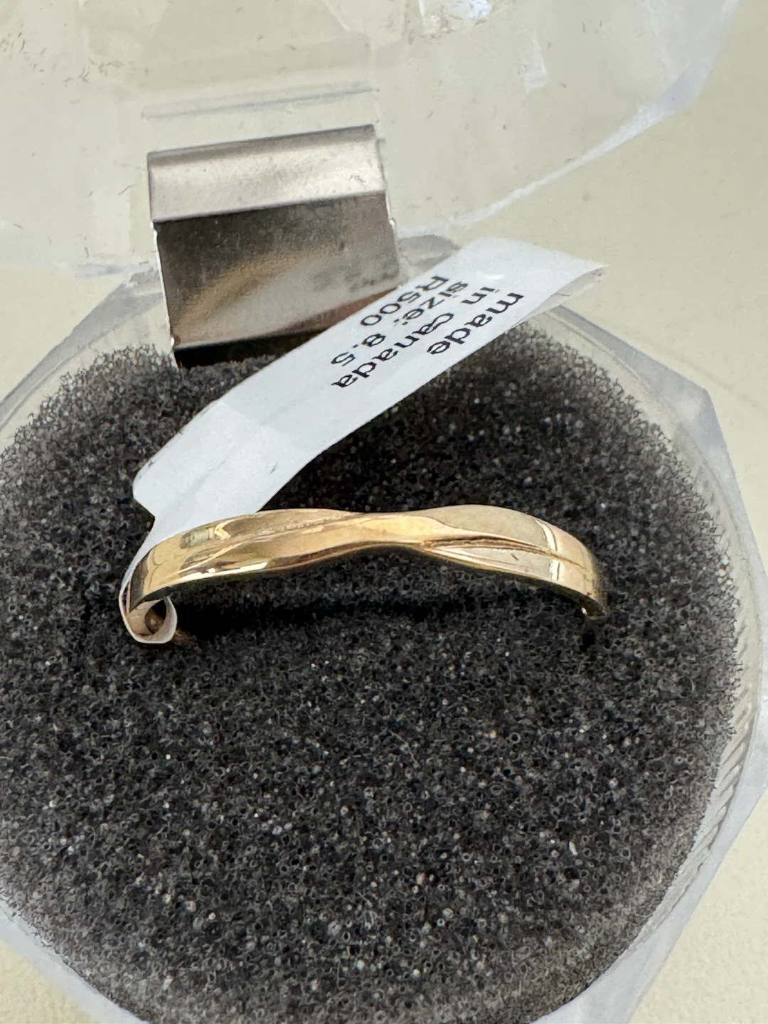 10K Gold Ring Size 8.5 - Made in Canada
