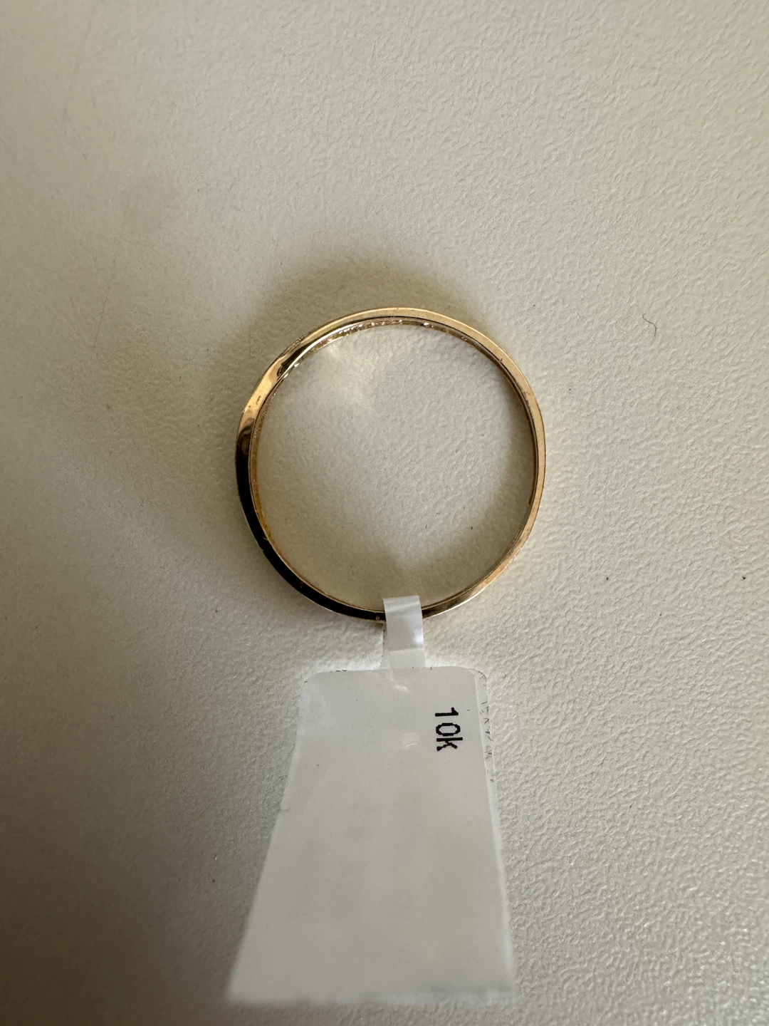 10K Gold Ring Size 8.5 - Made in Canada - photo 4