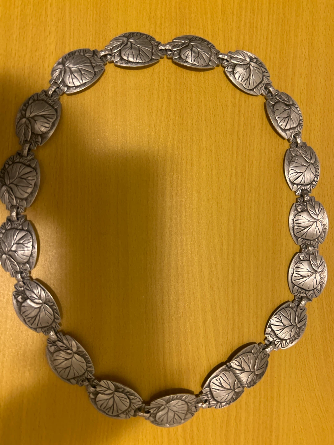 Vintage Silver Tone Leaf Pattern Belt - photo 3