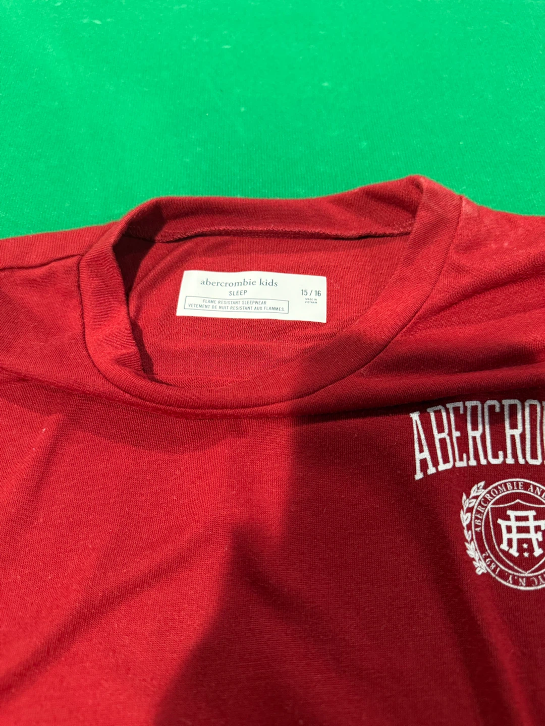 Abercrombie Kids Red Long Sleeve Sleep Shirt Size 15/16