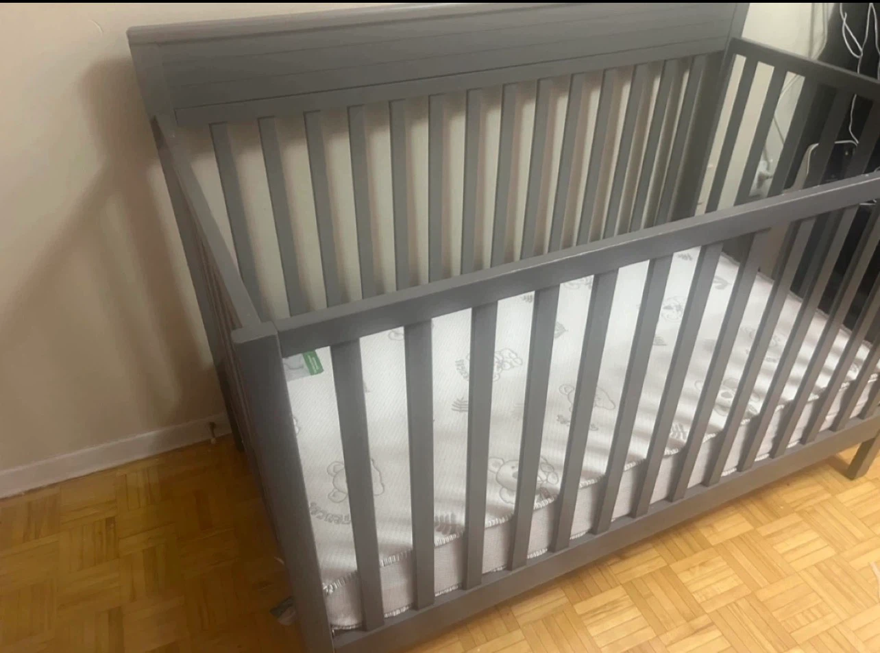 Grey convertible Baby Crib with Mattress - photo 2