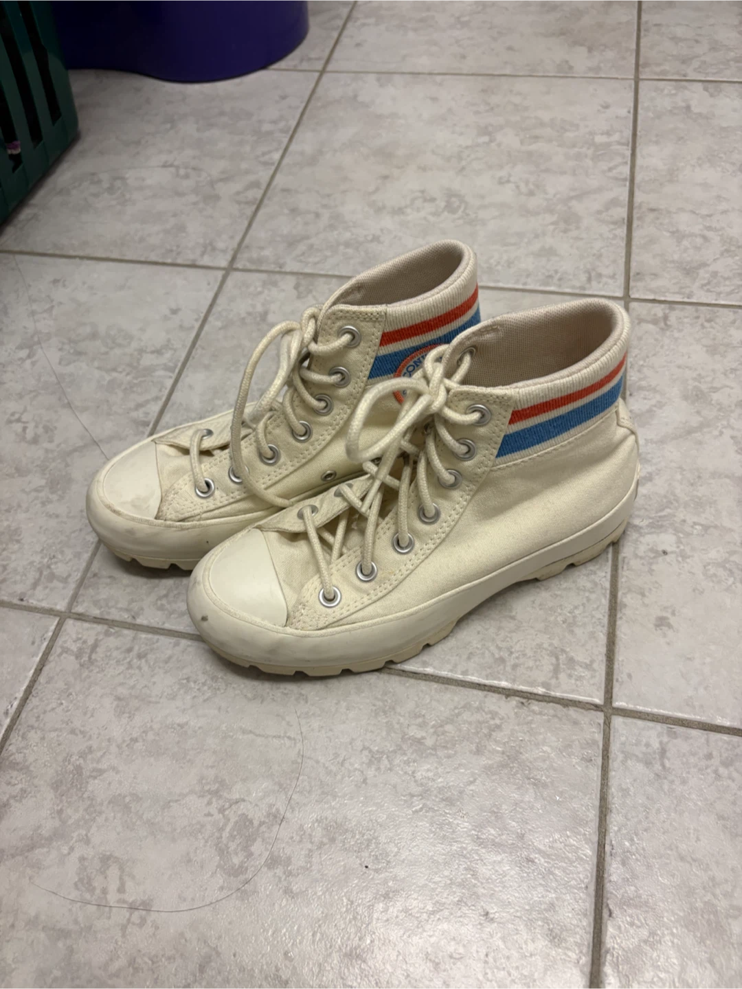 Converse Chuck Taylor All Star Lugged Hi Varsity Size 5.5