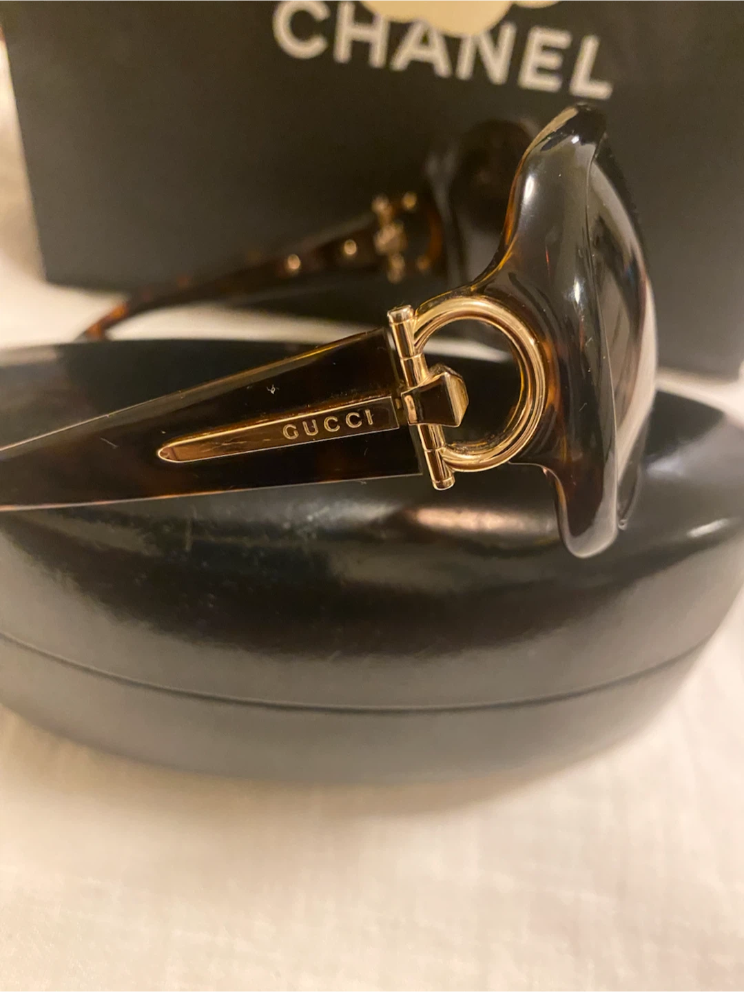 Oversized vintage Gucci Tortoiseshell Sunglasses - photo 2