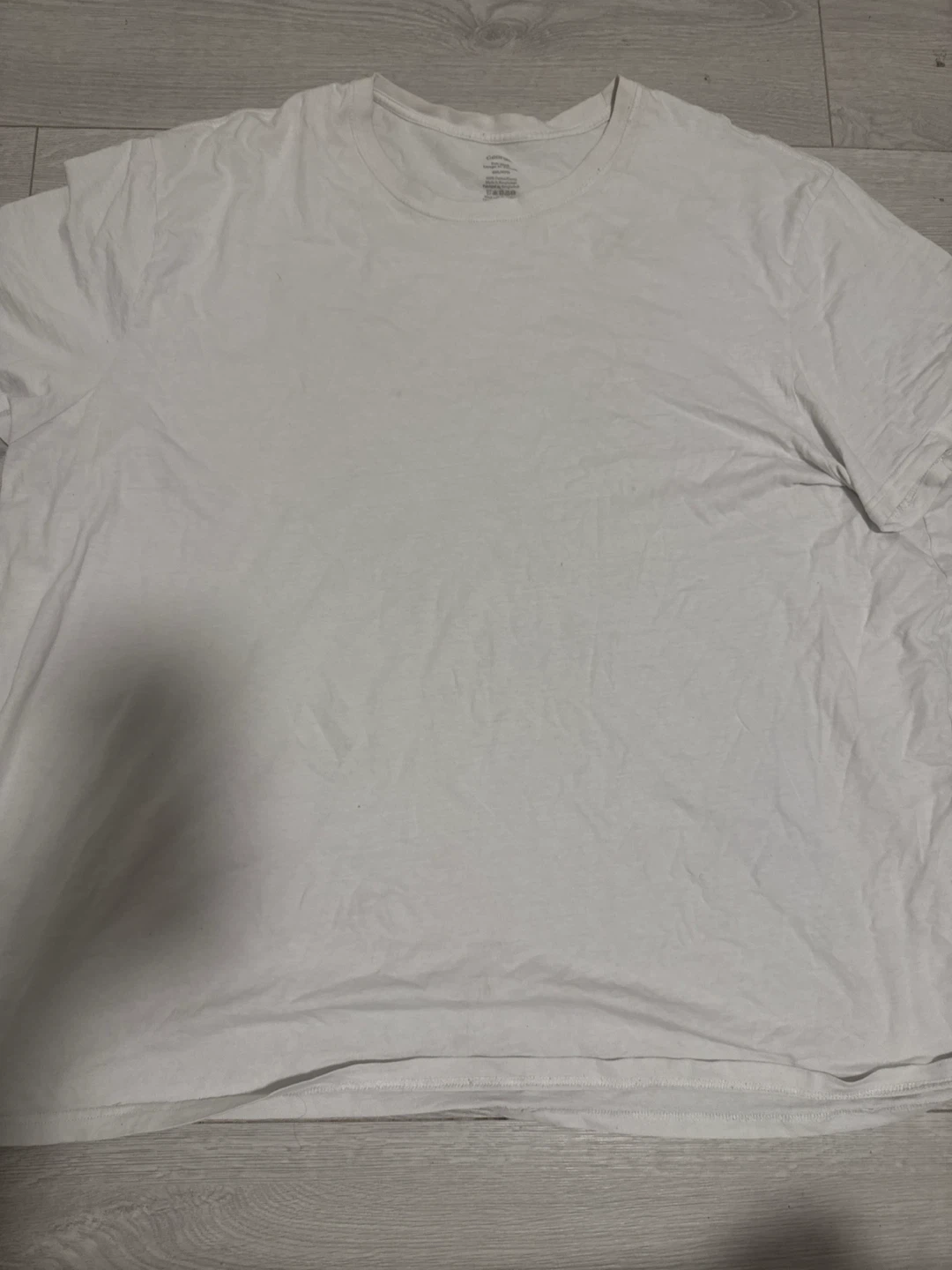 Gildan White T-Shirt
