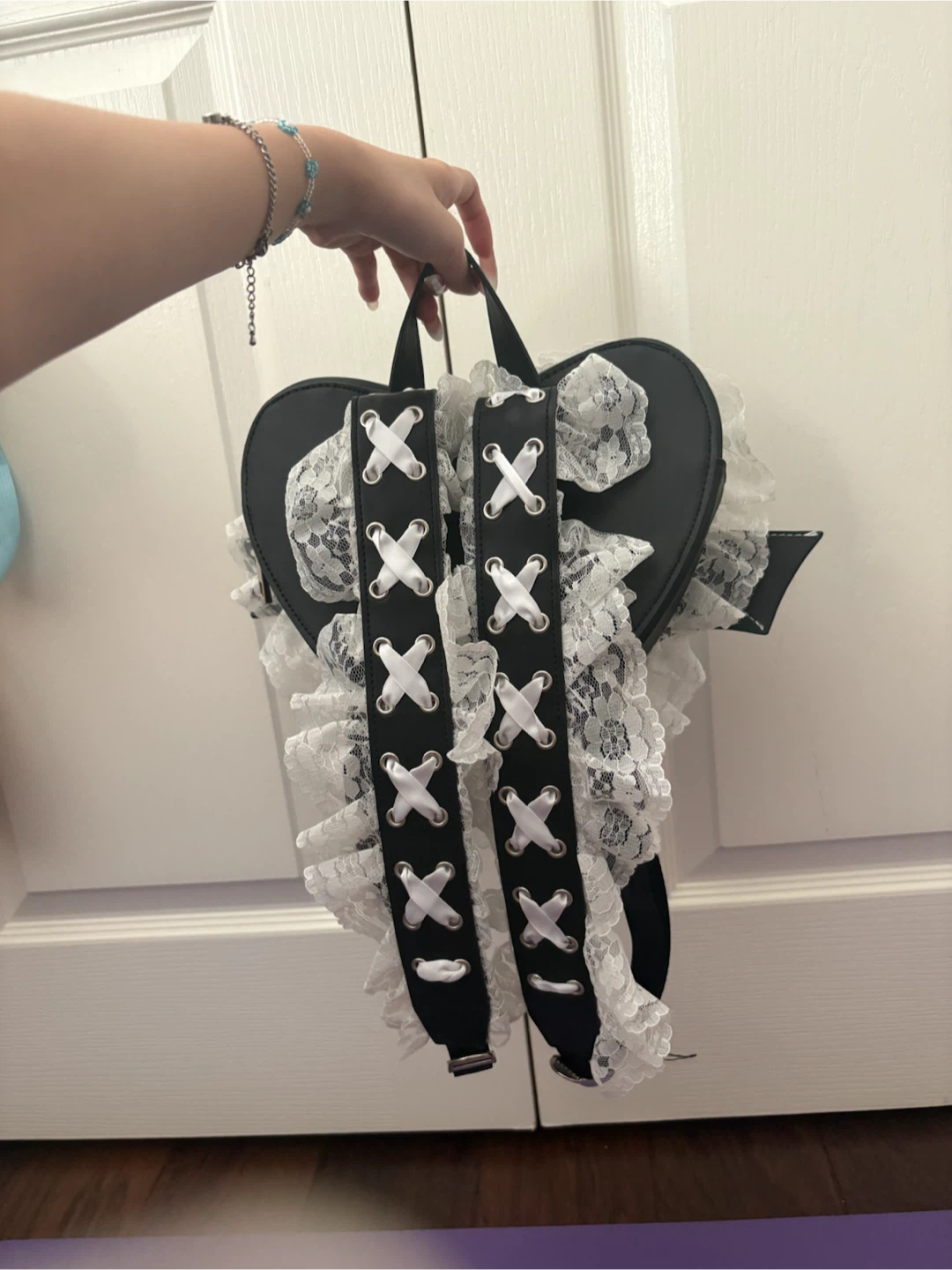 Black Heart Bat Wing Lace Backpack - photo 2