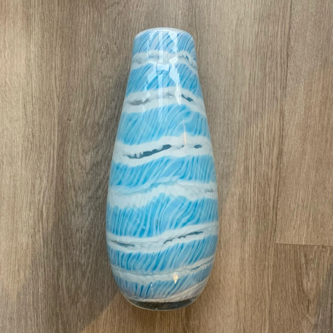 Beautiful vase (~37cm tall)