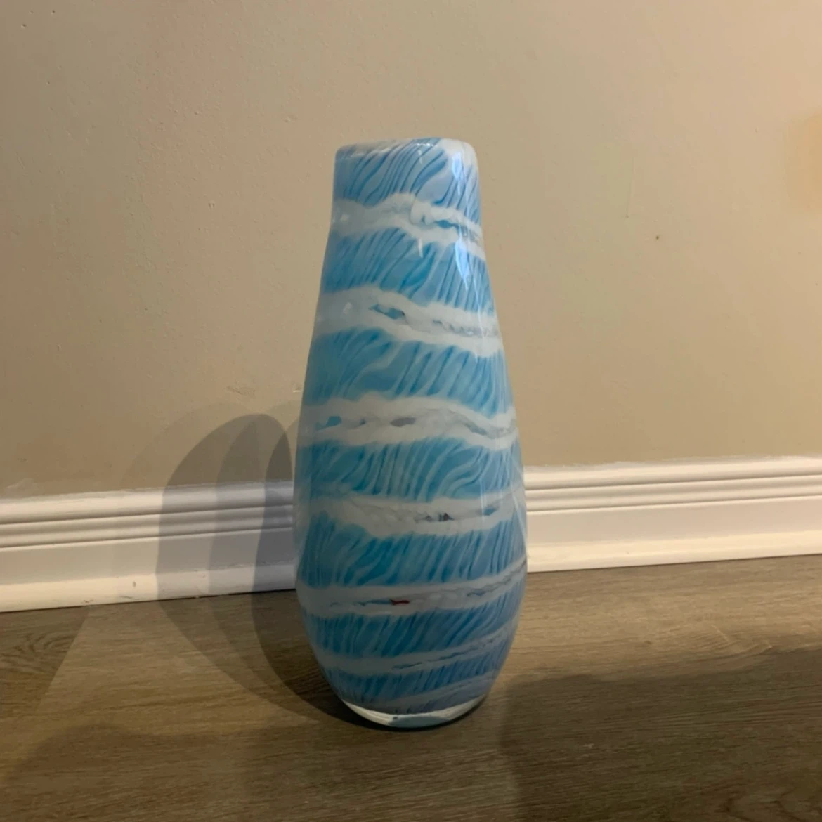 Beautiful vase (~37cm tall) - photo 2