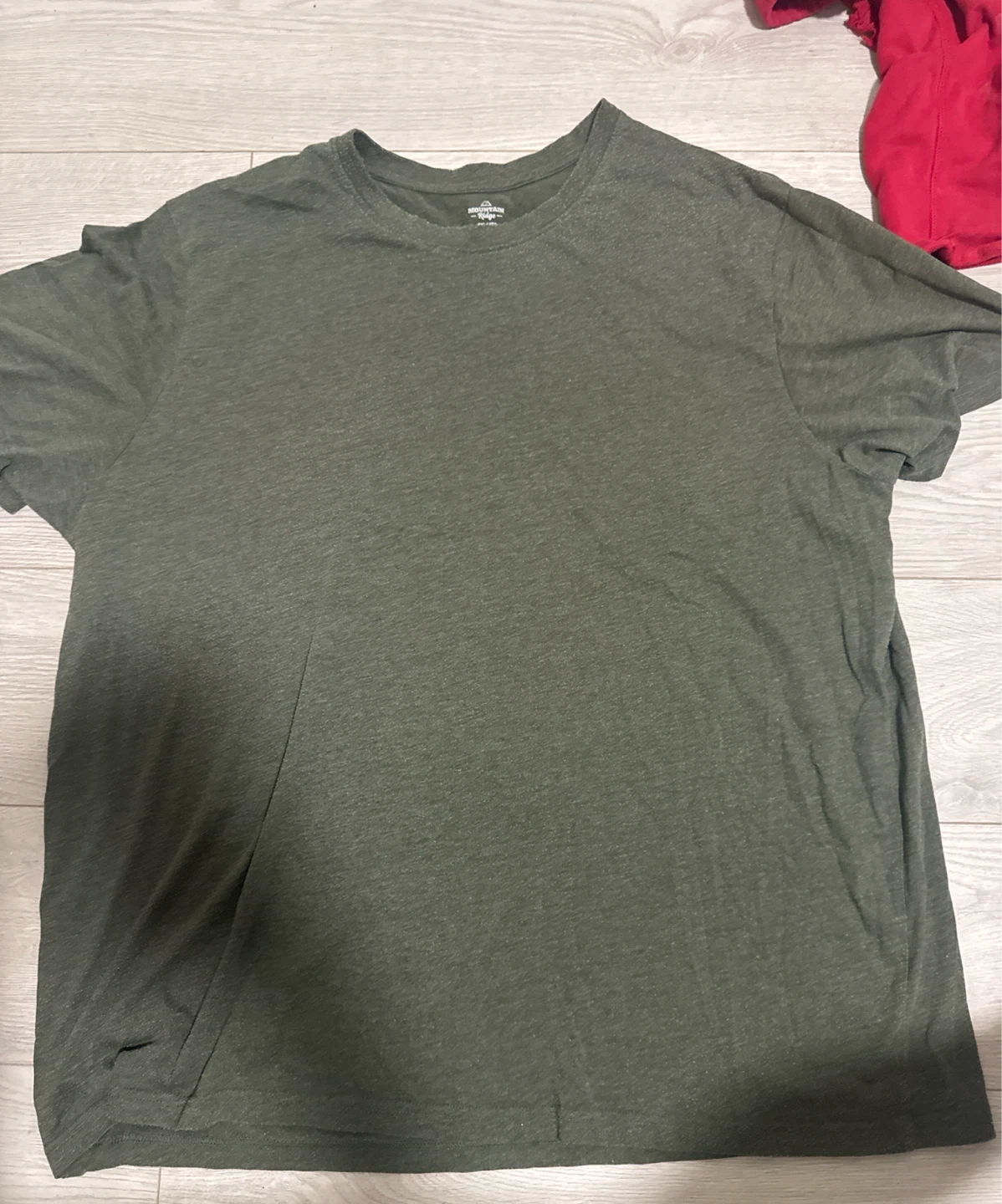 Mountain Ridge T-Shirt - Olive Green - Size Medium