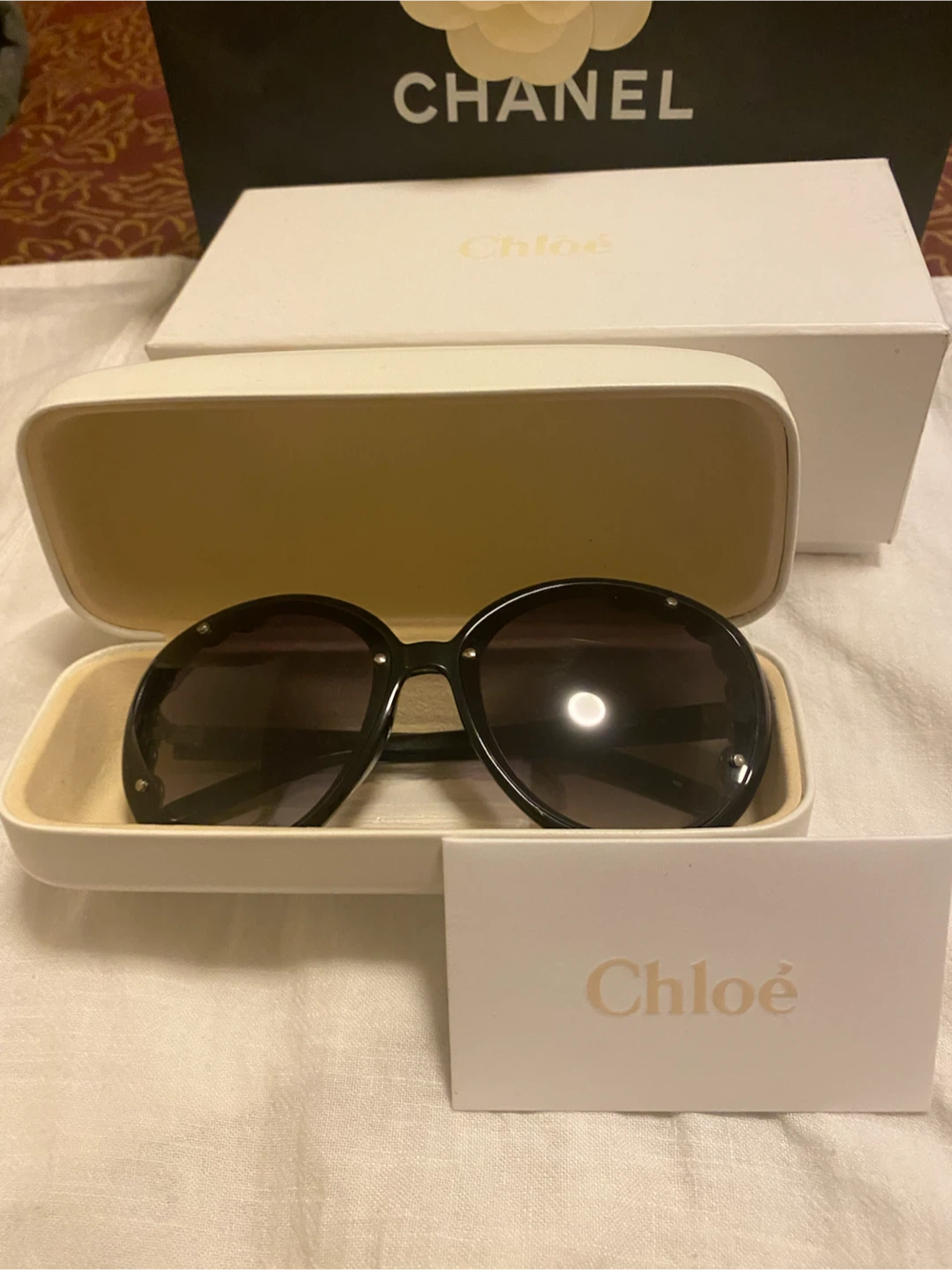 Brand new Chloé Women's Black Oversized Sunglasses