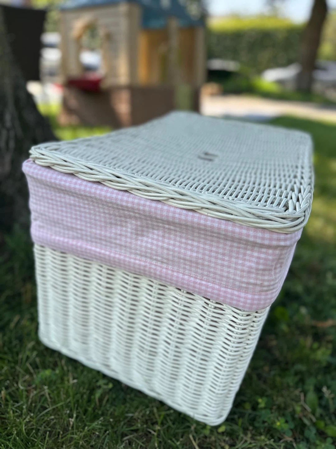 Pottery Barn: Wicker Storage Basket with Lid - photo 4