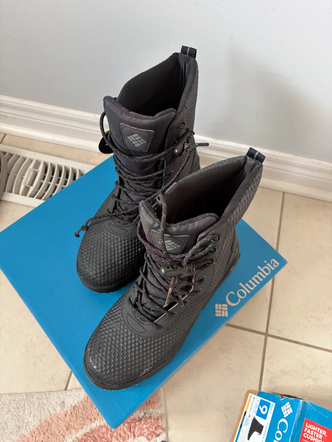 Columbia Men's Black Winter Boots
