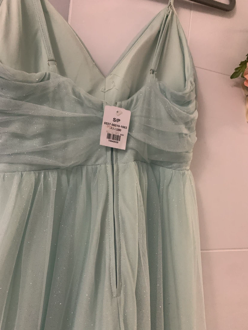 Sparkly Mint Green Tulle Gown - photo 3