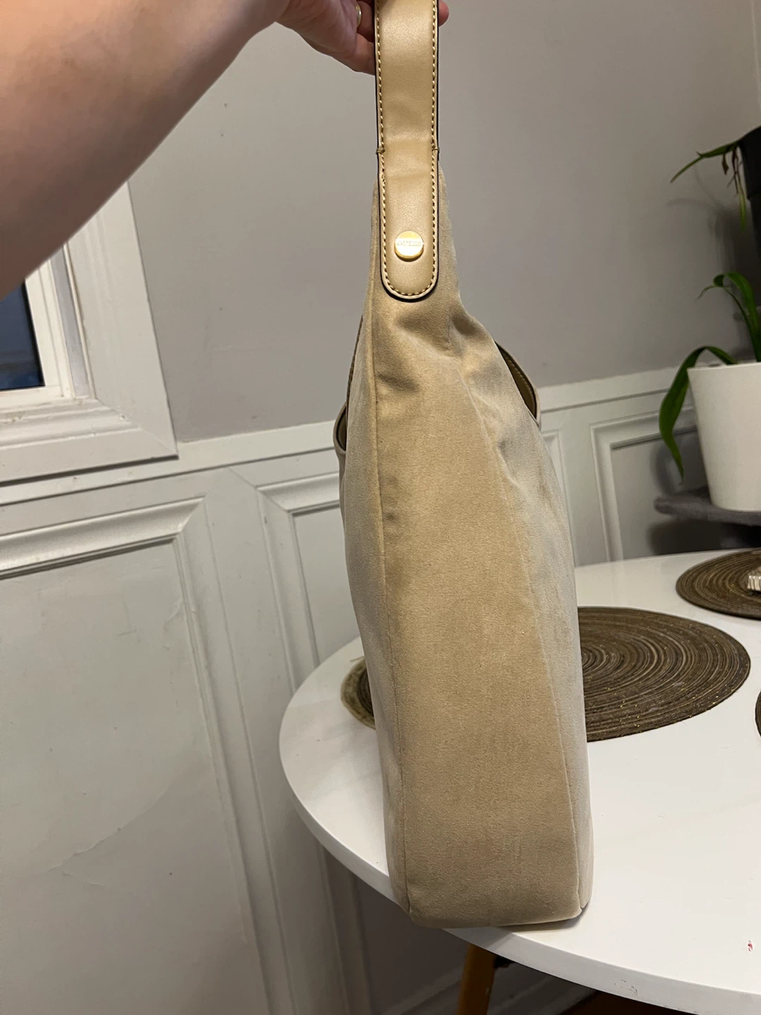 Brand new GUESS Beige Suede Hobo Bag - photo 2