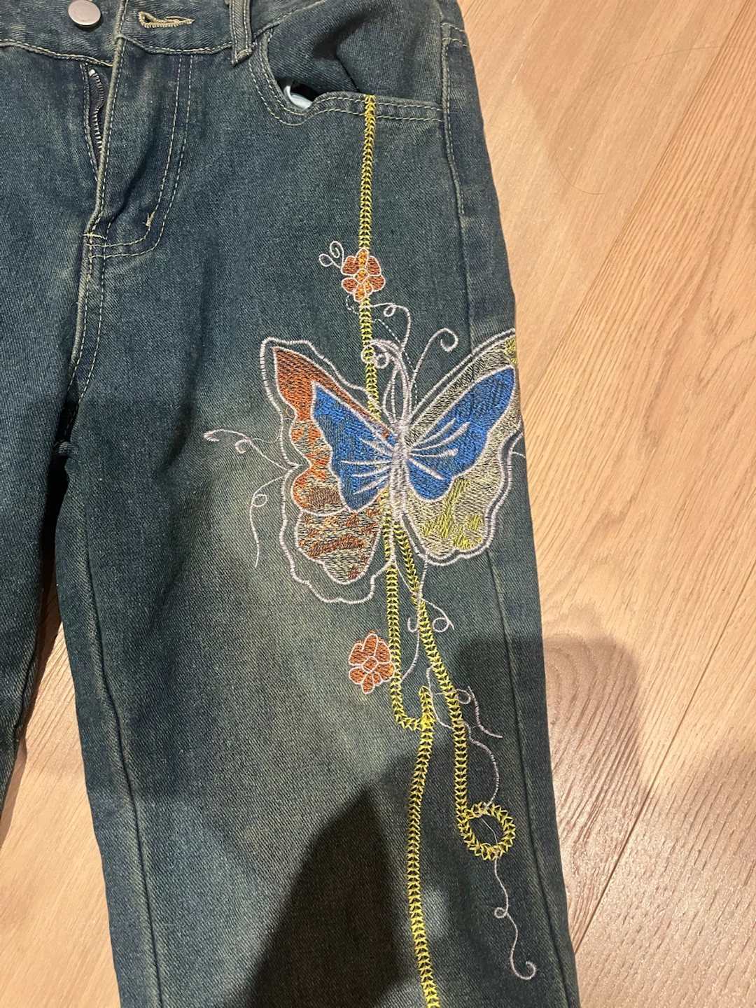 Embroidered Butterfly Jeans - Size S - photo 2