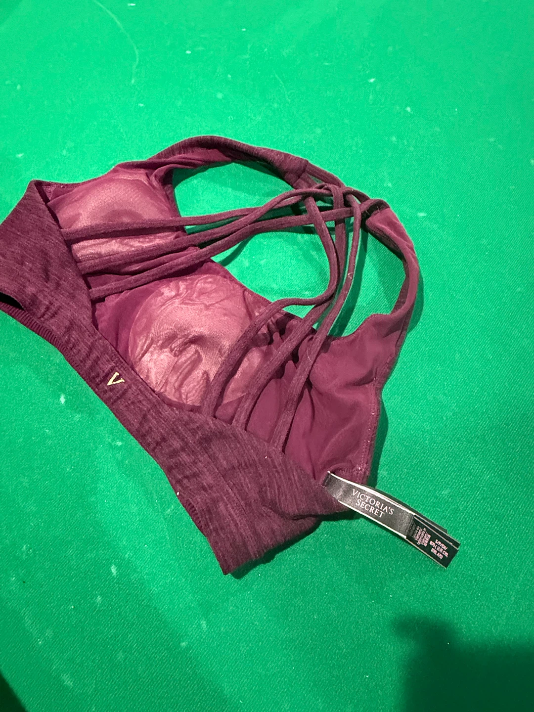 Victoria's Secret Sports Bra Burgundy Strappy Back Size Medium - photo 2