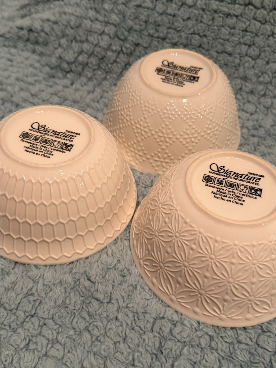 Set of 3 Signature Housewares Bowls - photo 3