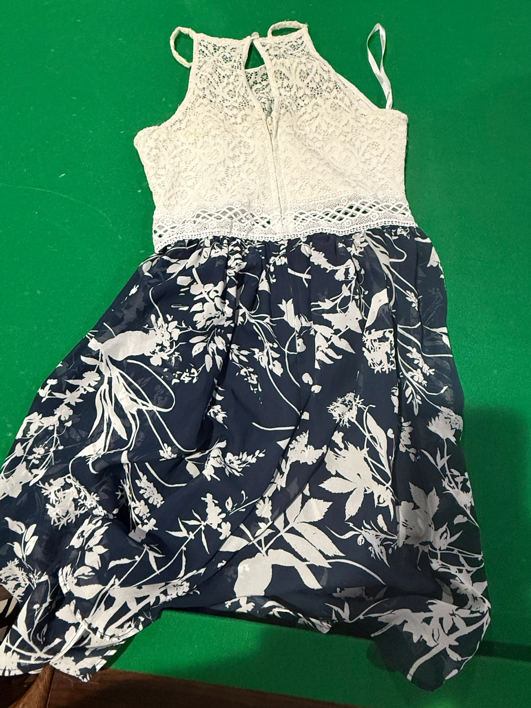 by & by Lace Top Floral Dress Size 3 - photo 2