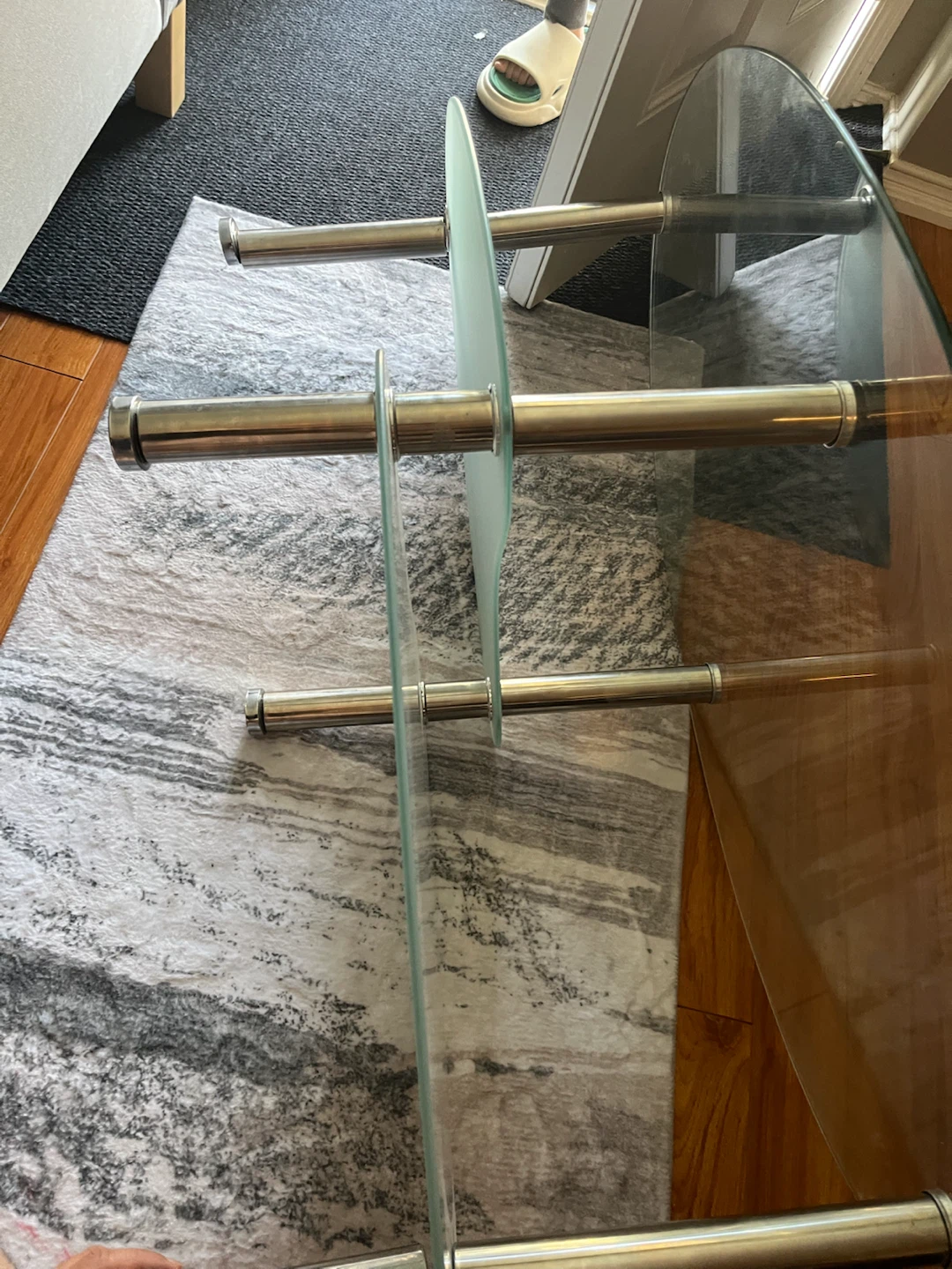 Glass table - photo 2