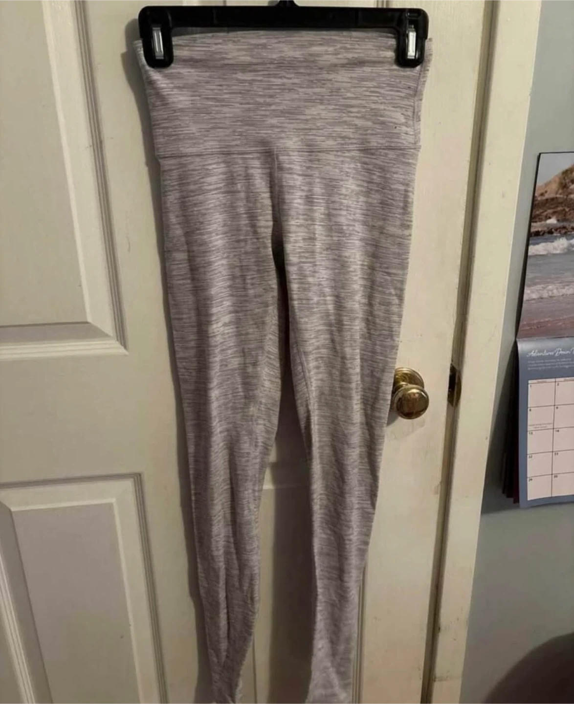 Lululemon leggings size 4 tight 28
