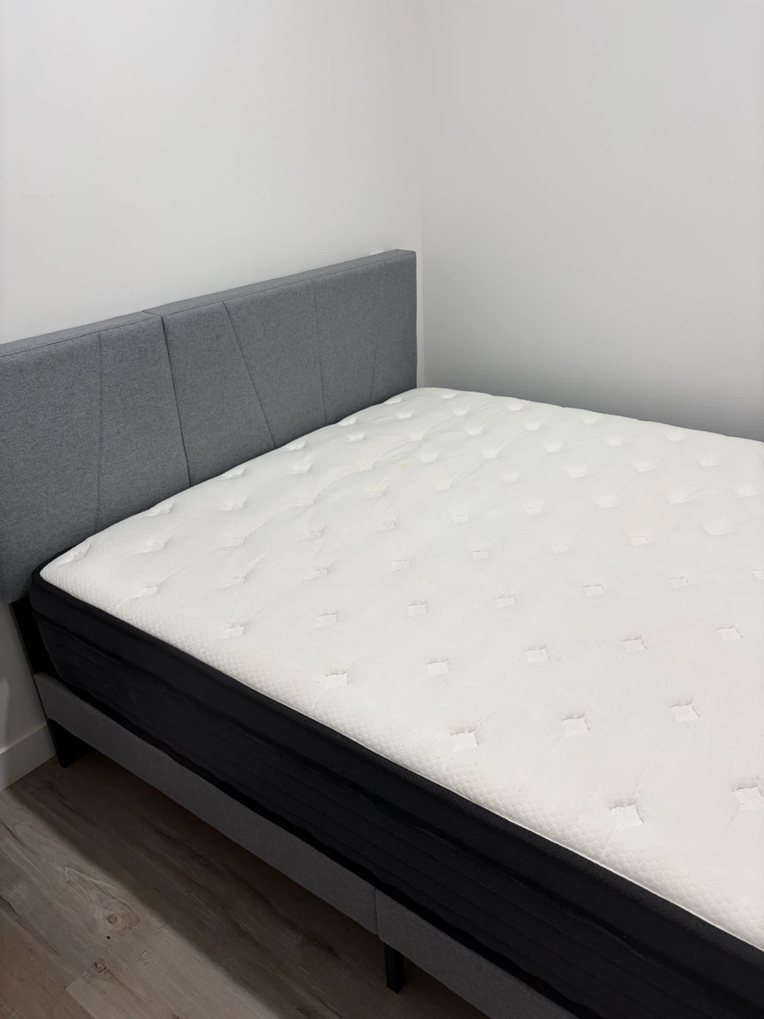 Queen Size Vantto Mattress