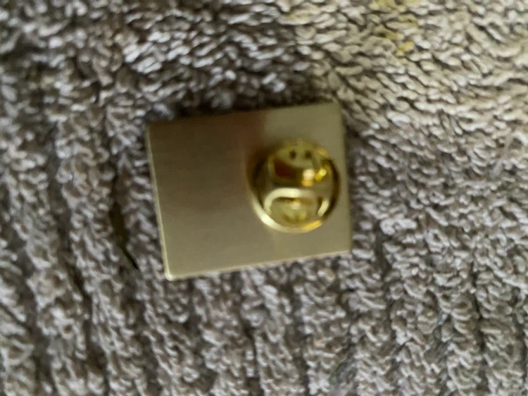 Rocket Richard "9" Lapel Pin - photo 2
