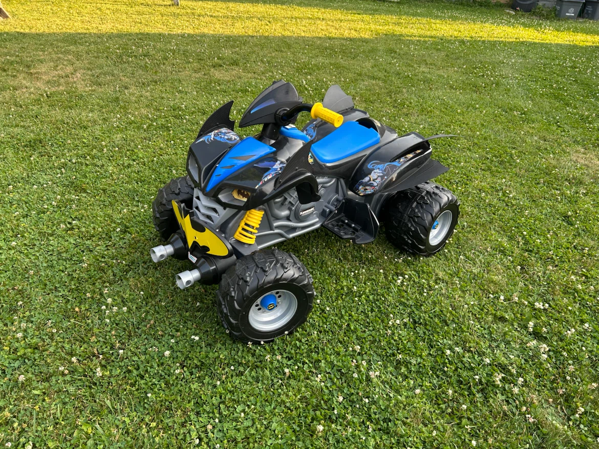 Batman Power Wheels ATV 12 volt kids ride toy - photo 3