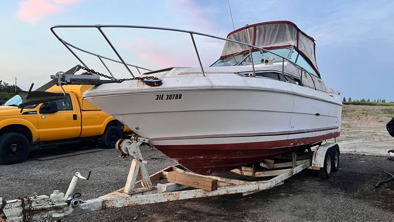 XL Sea Ray Sundancer Cabin Cruiser 27 ft $3500 firm