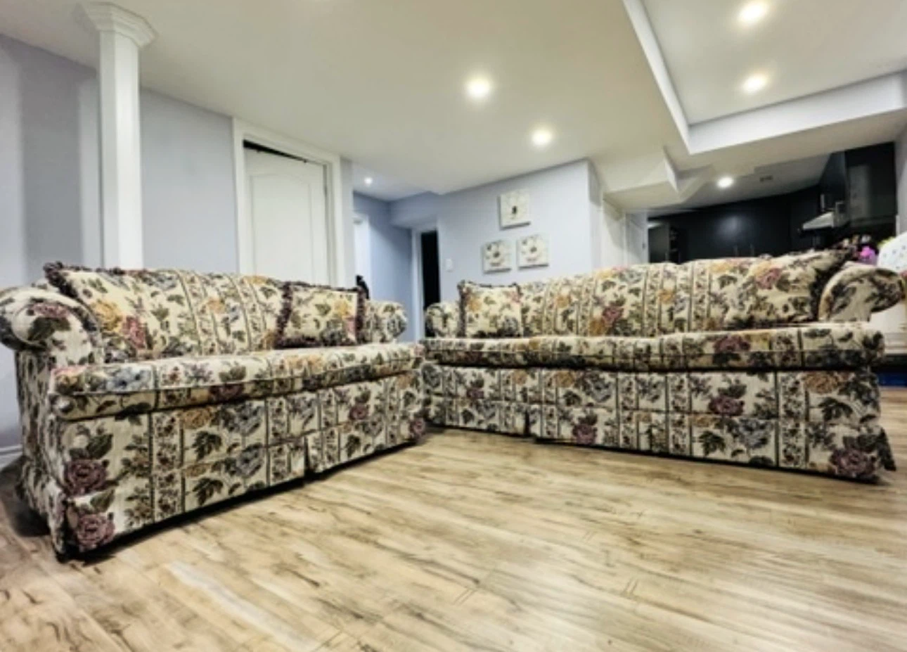 Floral Sofa and Loveseat Set 5 seater - photo 3