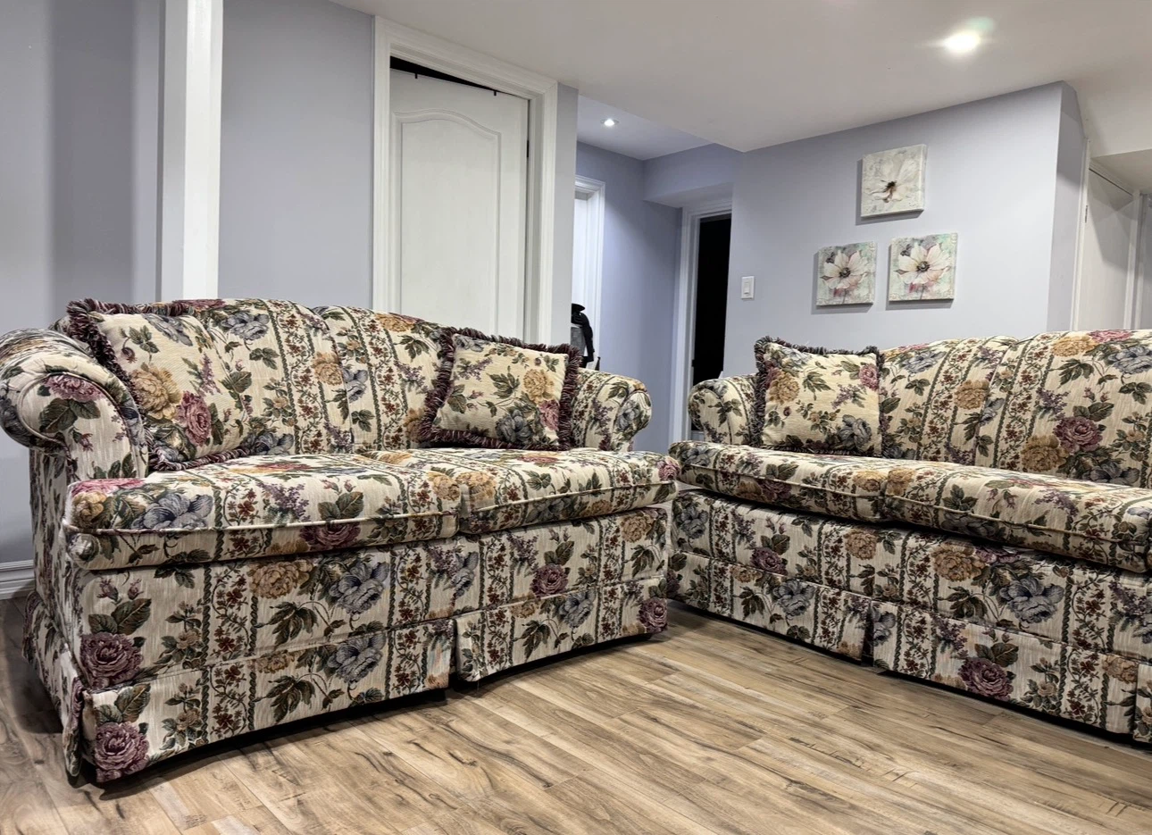 Floral Sofa and Loveseat Set 5 seater - photo 4