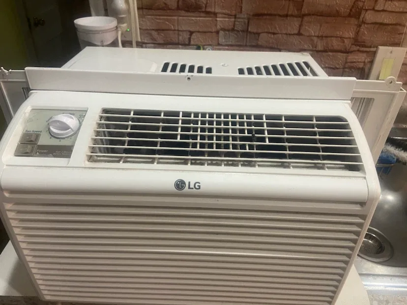 LG LW5016 Room Air Conditioner