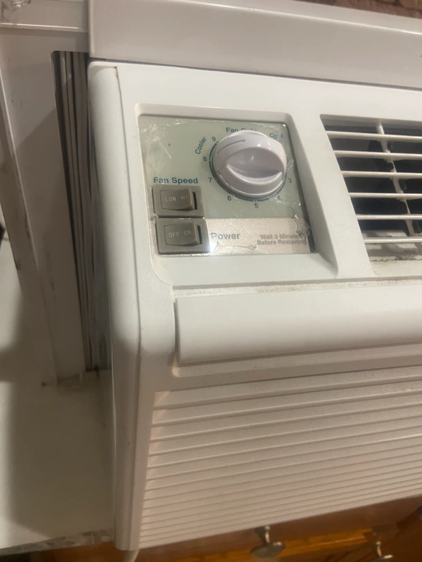 LG LW5016 Room Air Conditioner - photo 3
