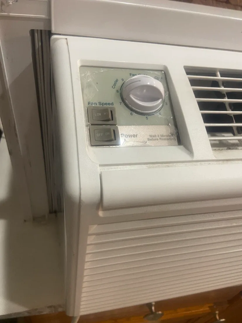 LG LW5016 Room Air Conditioner - photo 3