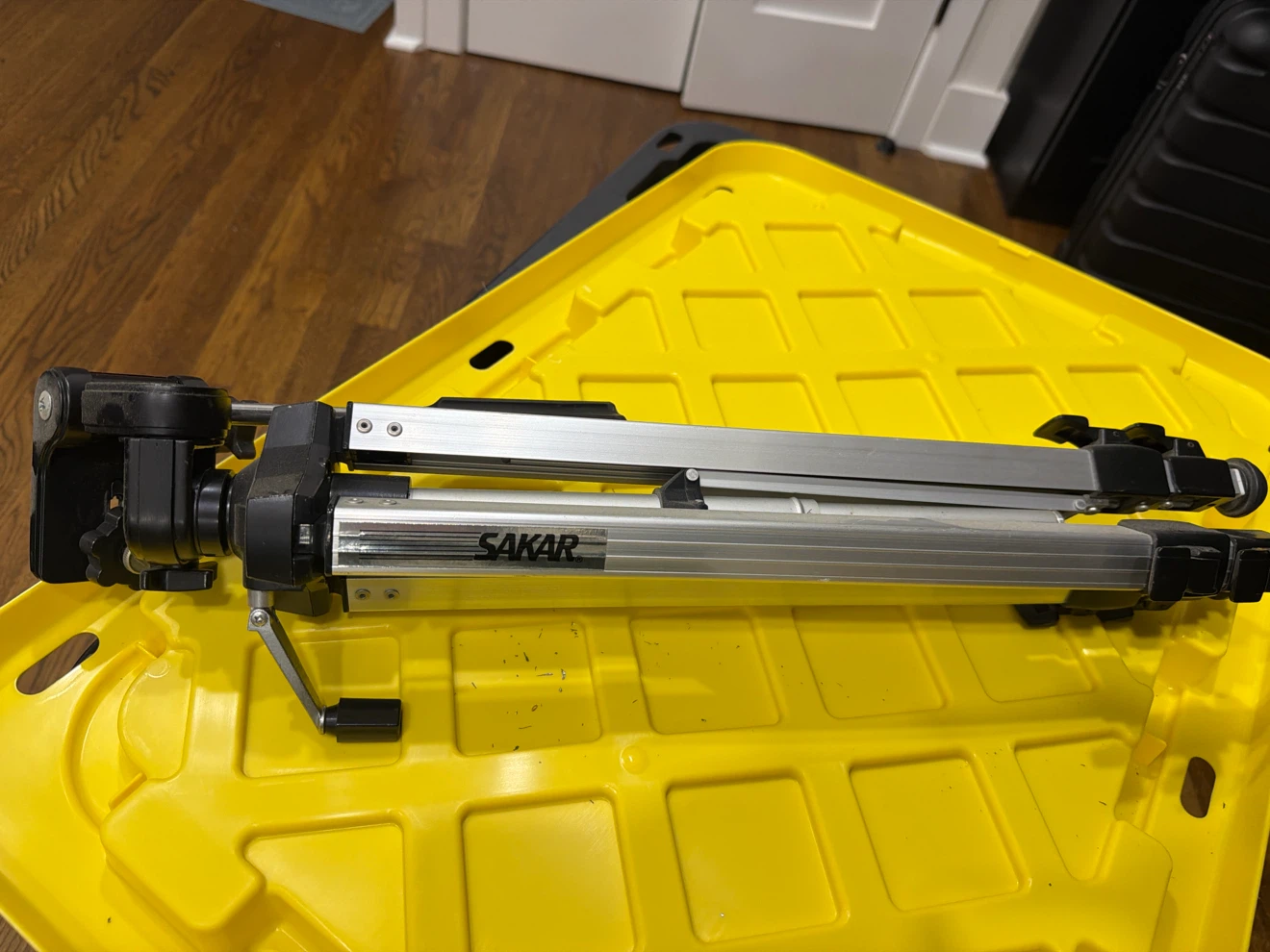 Sakar Tripod