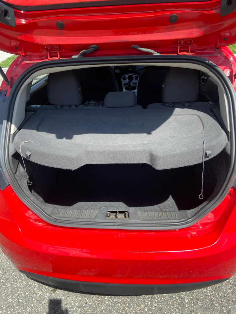 2014 Ford Fiesta SE hatchback - photo 5