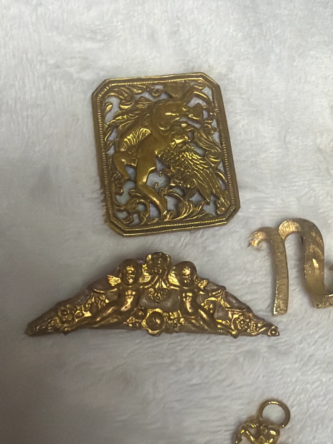 Gold Tone Brooch Lot - photo 2