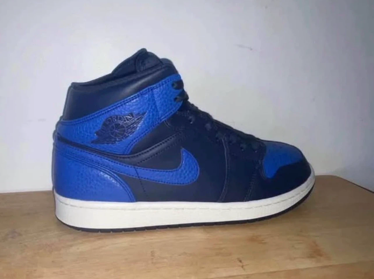 Air Jordan 1 - photo 2