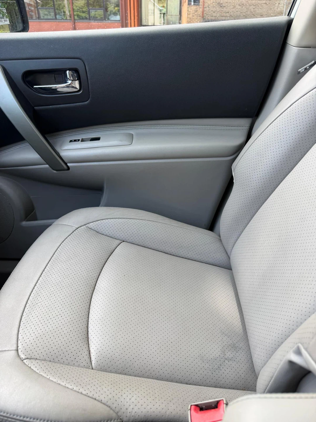 Nissan Rogue SUV 2010 - photo 3