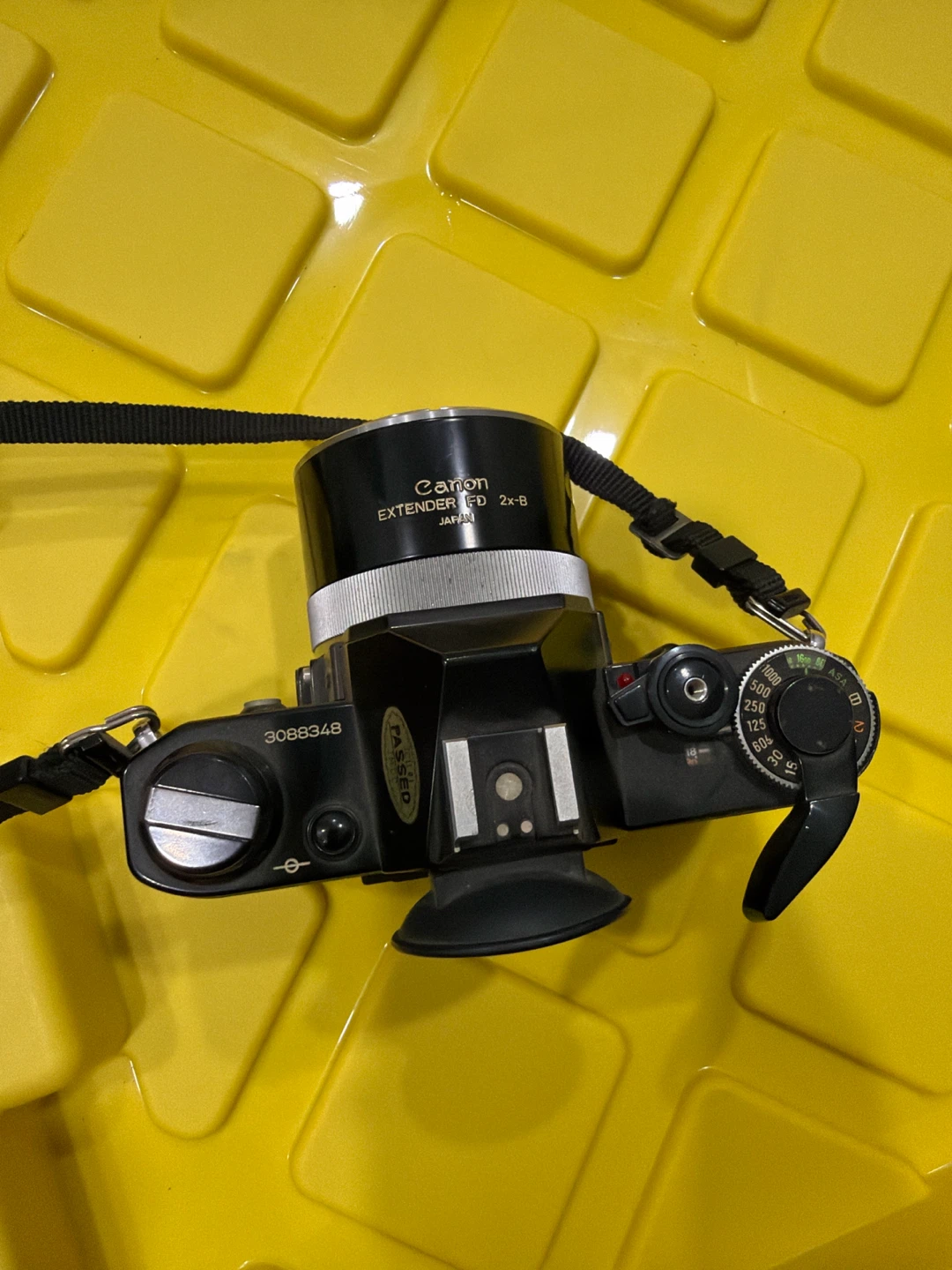 Canon AE-1 35mm SLR Film Camera with 2x-B Extender - photo 2