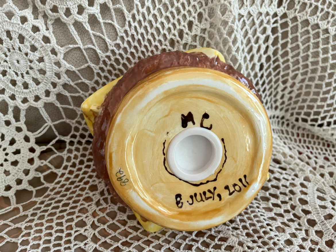 Ceramic Hamburger Coin Bank - photo 4
