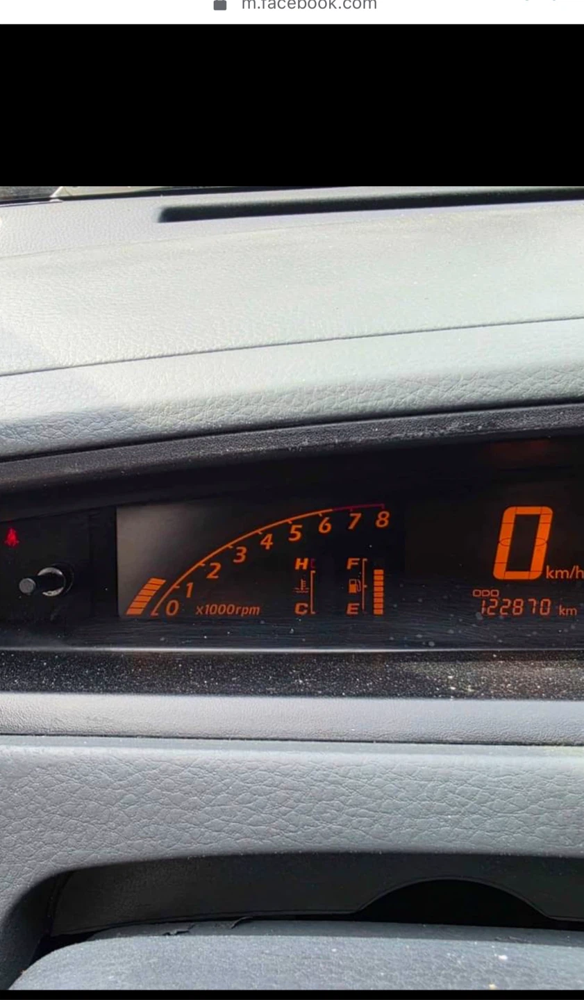 2002  Suzuki Aerio ( VERY LOW KM ) - photo 4